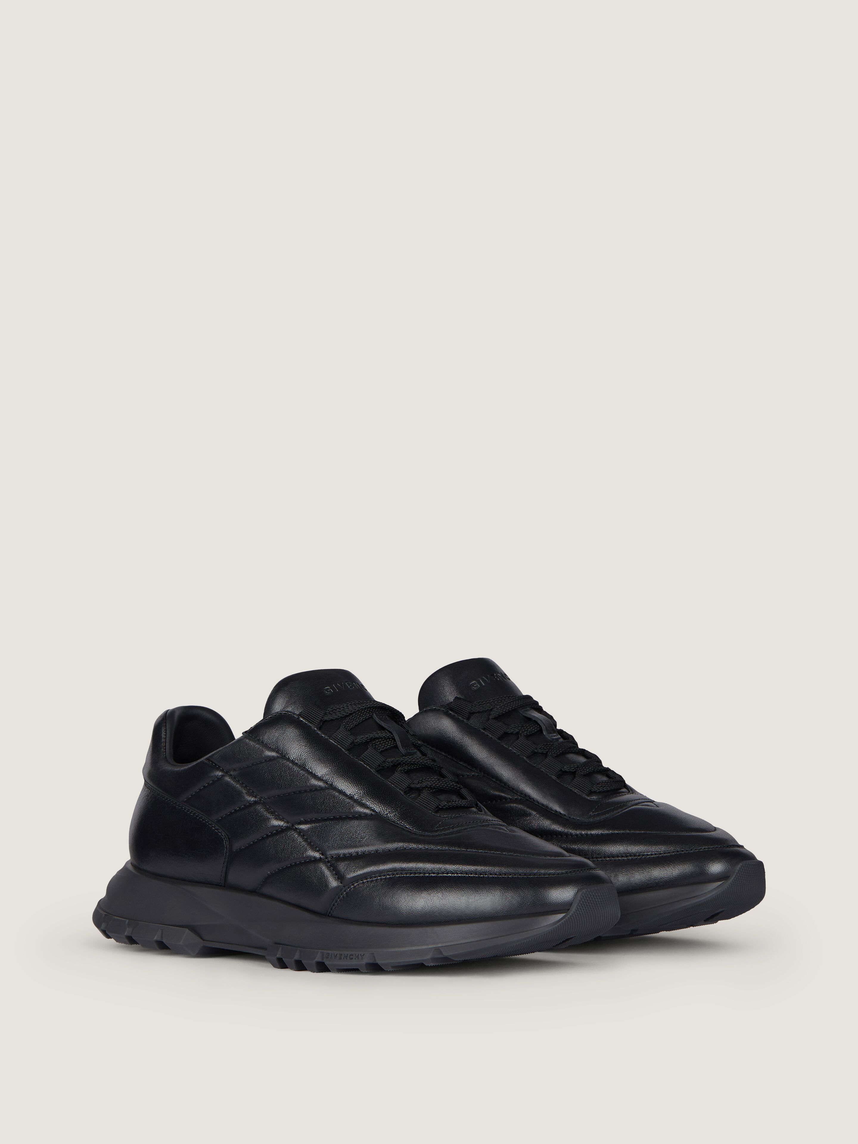 Trainers sneakers in shiny padded leather
